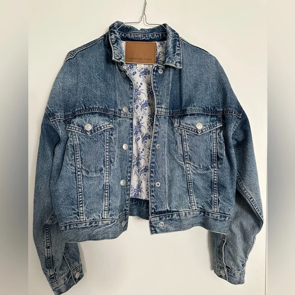 American Eagle Blue Floral Lined Cropped Denim Jacket - Picture 1 of 8